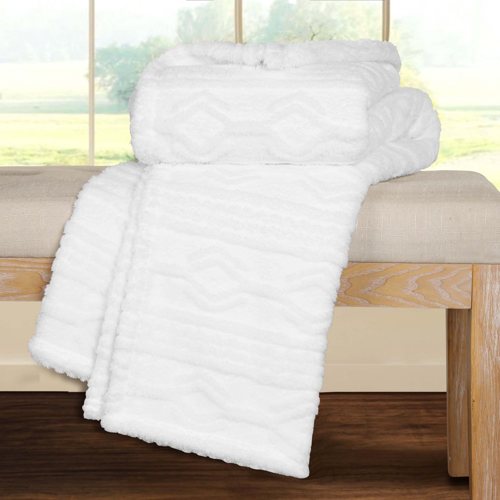 Twin White Fleece Knitted Plush Blanket