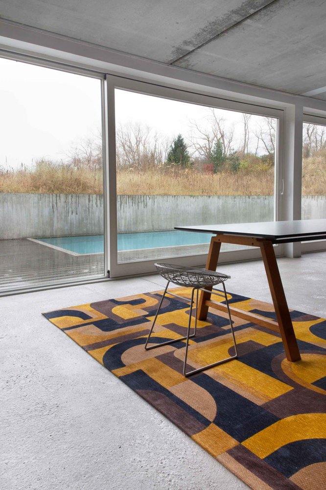 9' X 13' Yellow And Black Geometric Washable Area Rug