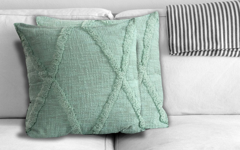 Set of Two Green Diamond Cotton Throw Pillow With Fringe