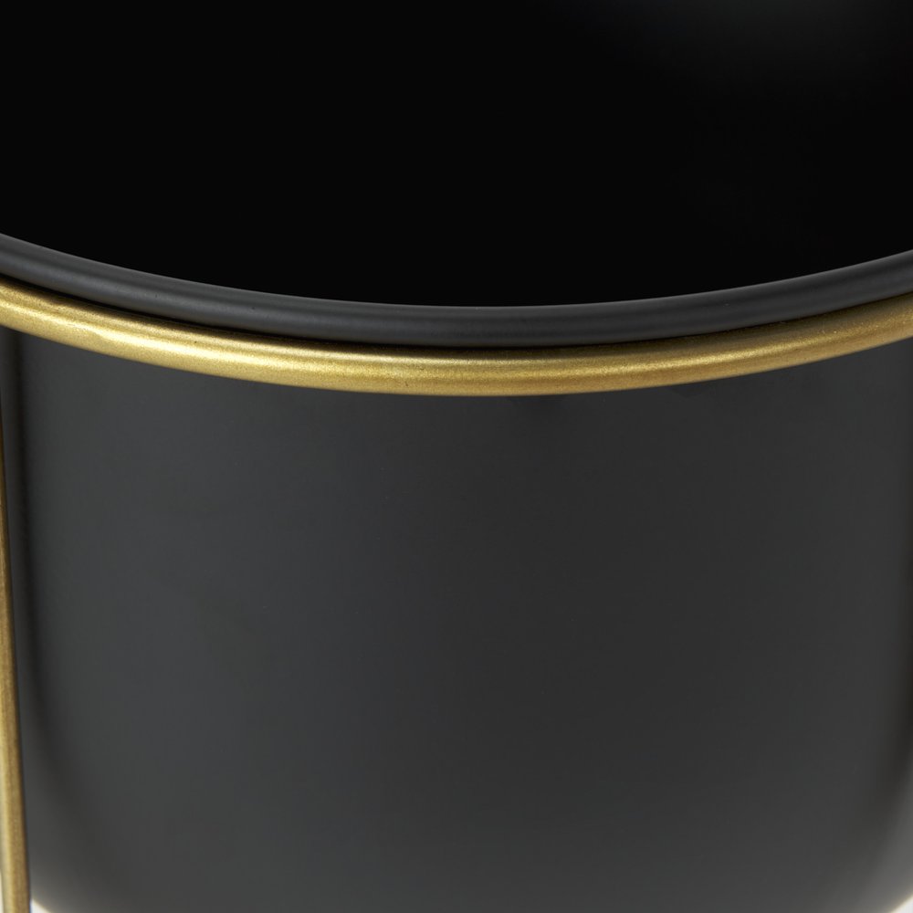 Set of Two Black Metal 20 Ounce Round Pot Planters