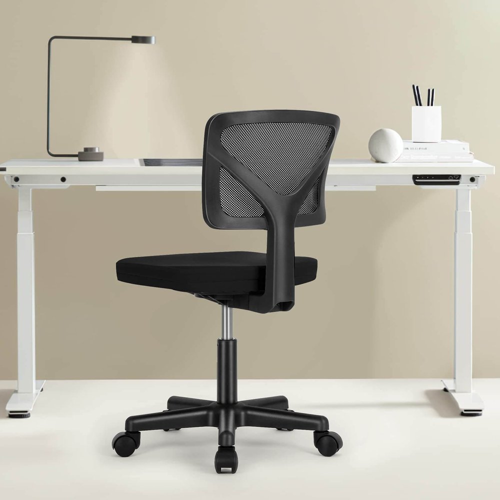 Black Adjustable Height Swivel Rolling Office Chair